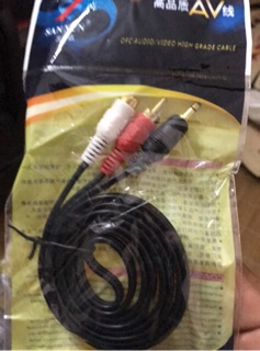 Loa crown 6 đế tròn bluetooth.