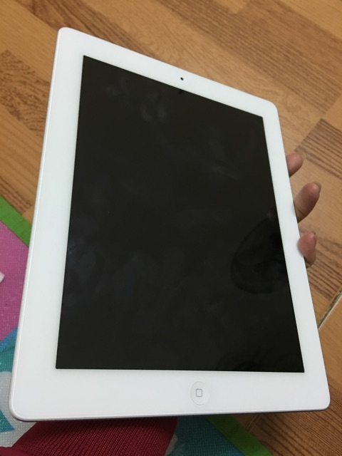 IPad 3 32Gb trắng bản 4G wifi  | BigBuy360 - bigbuy360.vn