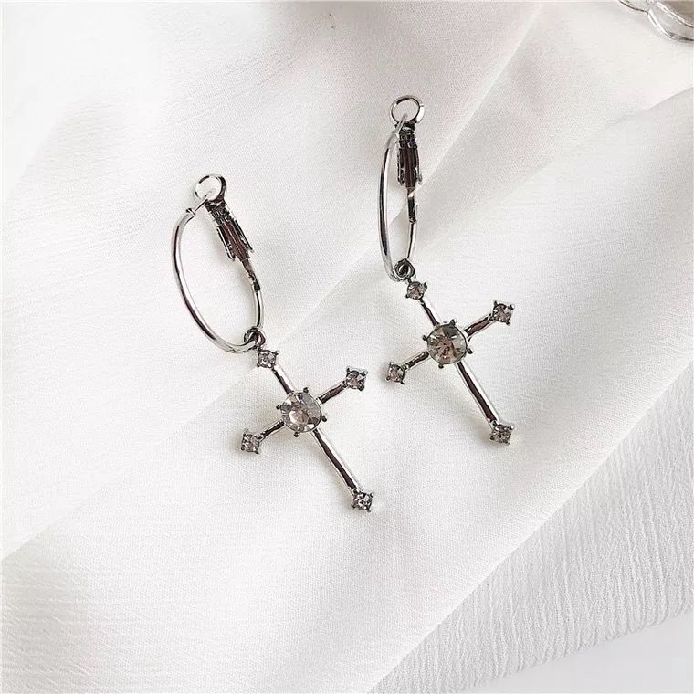 Bông Tai Hình Chữ Thập Thiết Kế Đơn Giản Cho Nữ