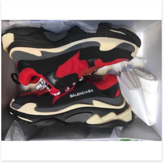 𝐒𝐀𝐋𝐄🌺𝐓Ế𝐓 [Giày Tết] [𝐌𝐮𝐚 𝐋𝐚̀ 𝐑𝐞̉] Giày BALENCIAGA TRIPLE S bản đỏ mix đen  A123 . hot