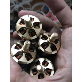 Combo 4 motor vang 2216 - 820kv