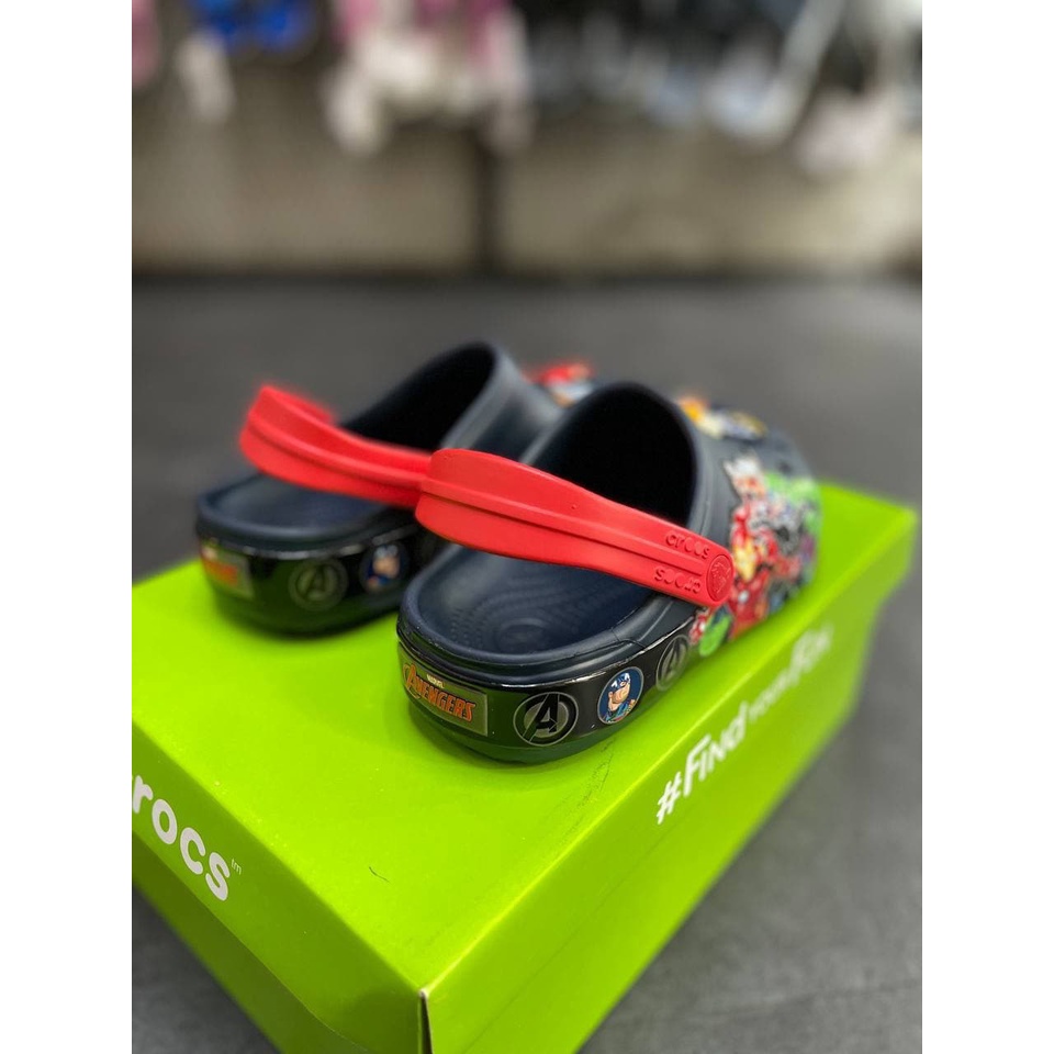 MAK - Dép Crocs Trẻ Em Mavel Avengers Band Kids, Thiết kế đúc nguyên đôi chắc chắn, Đi mưa đi nước, Hạn chế trơn tốt