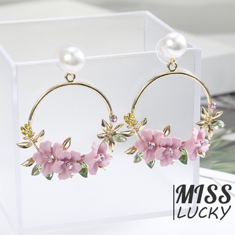 Khuyên tai nữ kiểu dáng thời trang phong cách Hàn Quốc