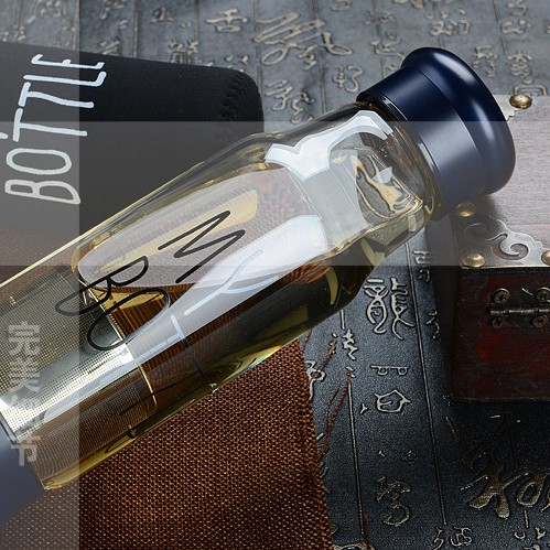 HCM - Bình thủy tinh đựng trà My Bottle 550ml (kèm túi)