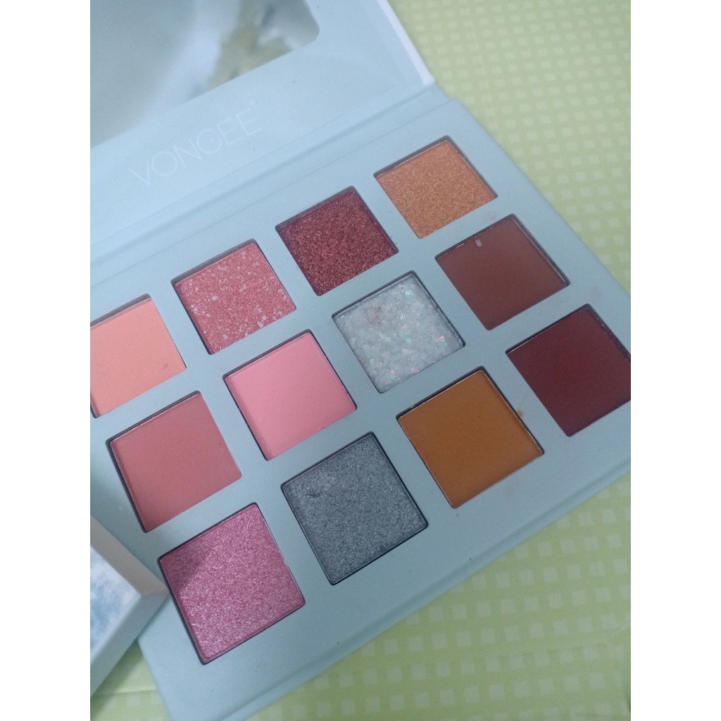 Phấn mắt Búp Bê Vongee 12 ô siêu hot | BigBuy360 - bigbuy360.vn