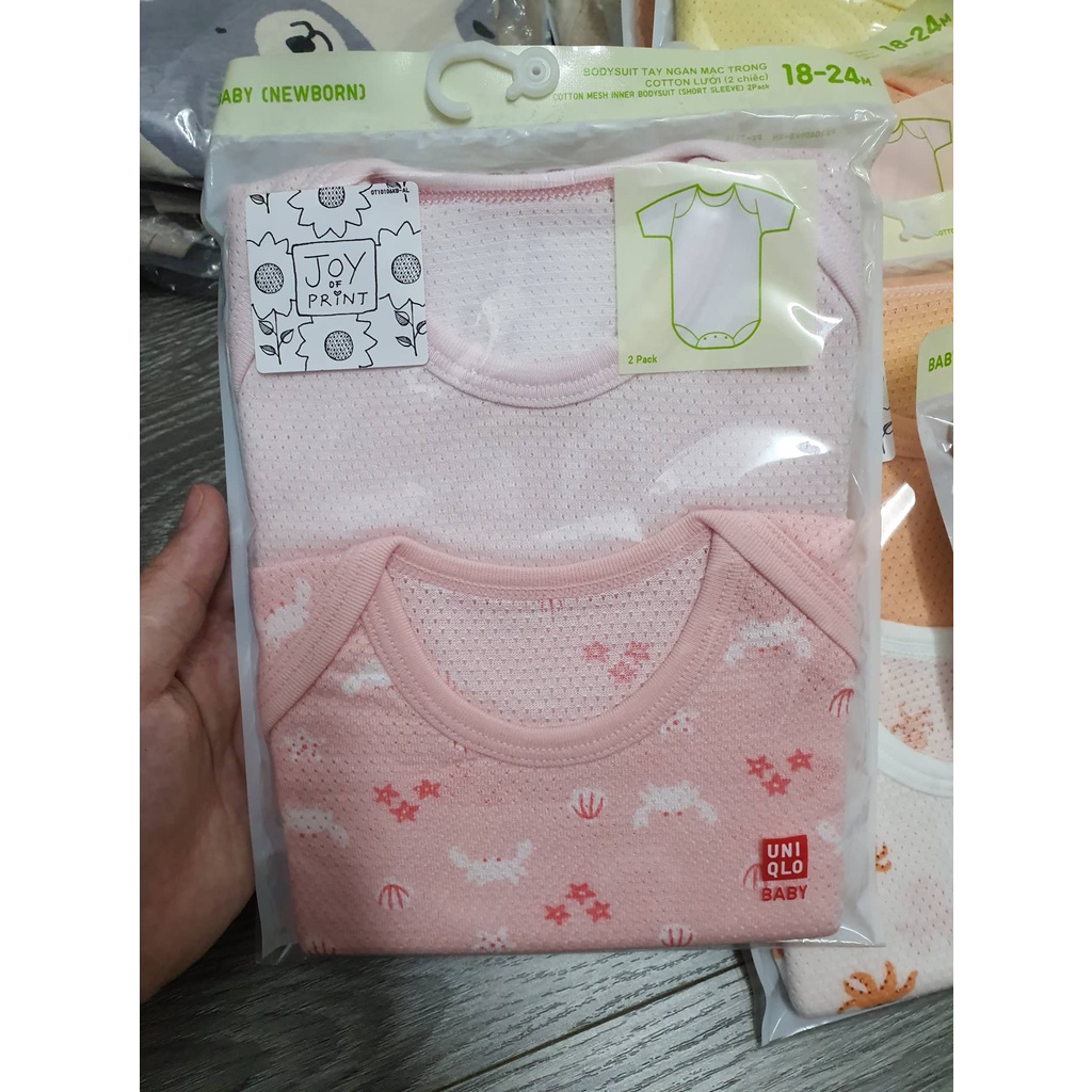 Set 2 body cộc tay Uniqlo chất cotton lưới thông hơi cho bé