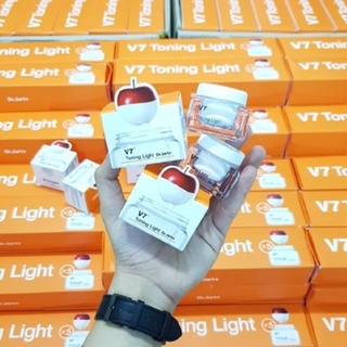[Mẫu mới] Kem dưỡng da V7 Toning Light 15ml