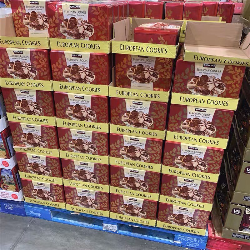 BÁNH QUY KIRKLAND SIGNATURE EUROPEAN COOKIES WITH BELGIAN CHOCOLATE HỘP THIẾC ĐỎ 1.4KG