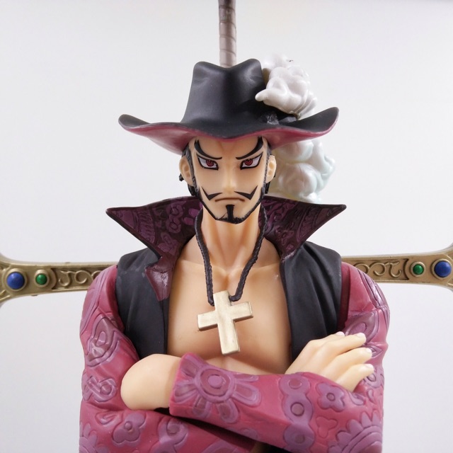 Mô hình Dracule Mihawk POP One piece