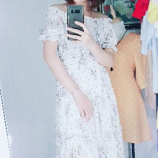 Váy voan đi biển điệu đà