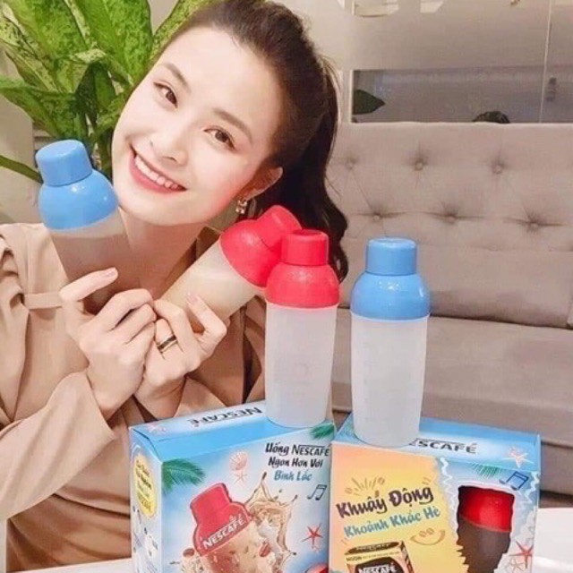 Bình nhựa lắc Nescafe 300ml