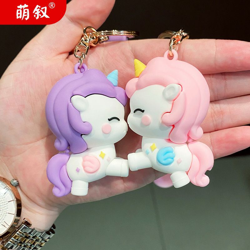 MÓC KHOÁ NGỰA MỘT SỪNG