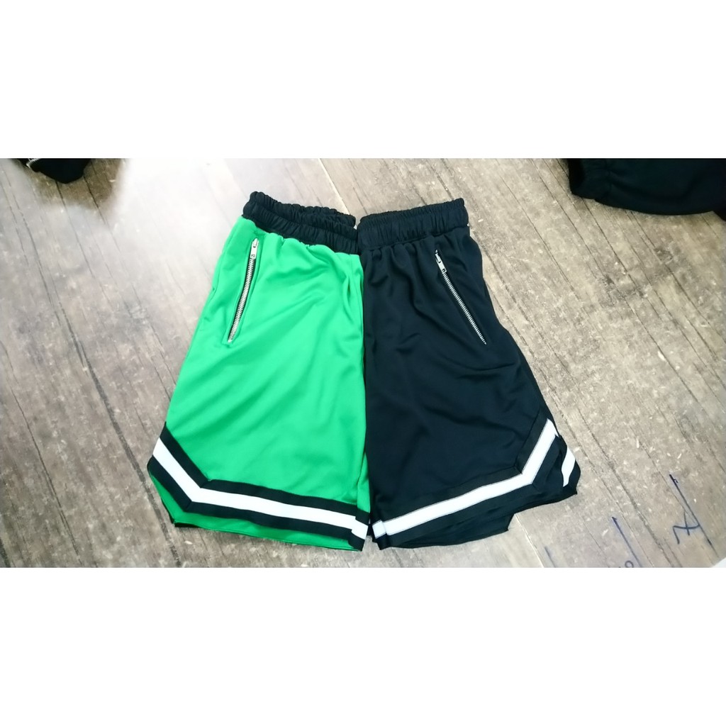 Quần Short Line V Unisex