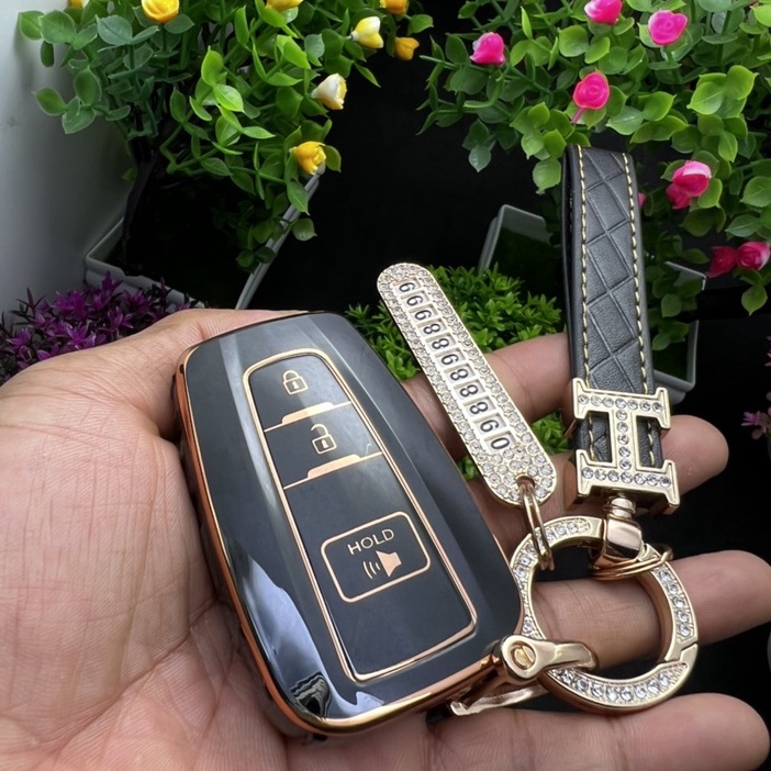 Ốp chìa khóa-bọc chìa khóa TPU Đen-vàng  xe ô tô Toyota Cross Smartkey
