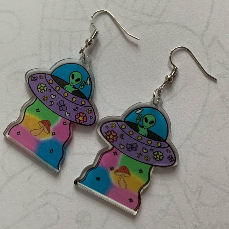 Khuyên Tai Acrylic Siêu Nhẹ Hình UFO Độc Đáo Cho Nữ