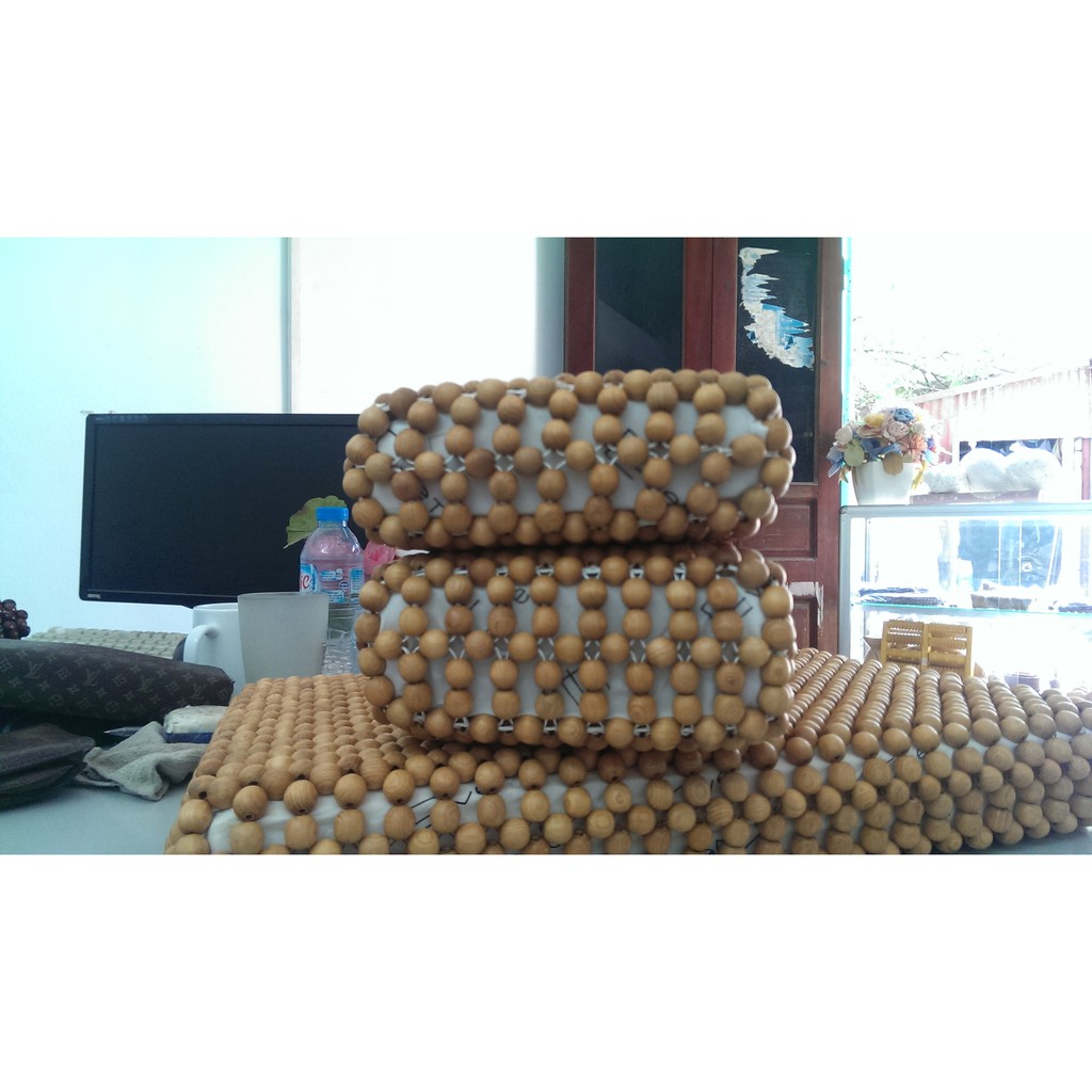 Gối hạt gỗ pơ mu. Hàng Việt Nam