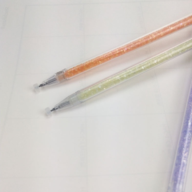 Dao cắt giấy thủ công nhiều màu sắc dành cho học sinh