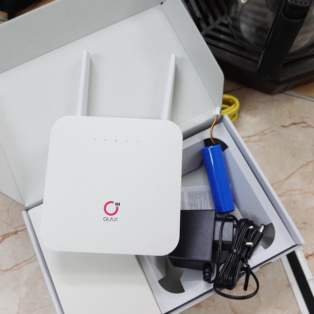 Bộ phát wifi sim 4G Olax Ax6 Pro 300Mb - Tặng Pin Dự Phòng 4000mAh Dùng 18 Giờ - Hỗ Trợ Kết Nối 32 User