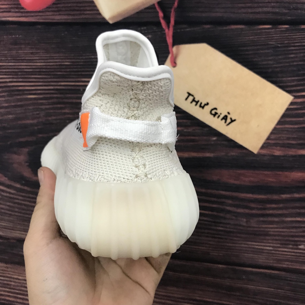 Giày v2 kem off.white