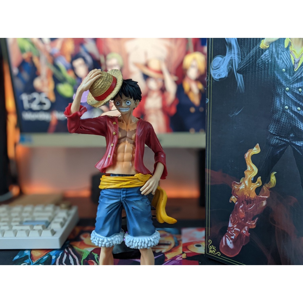 Mô hình nhân vật Luffy Sauron One Piece - Figure anime one piece