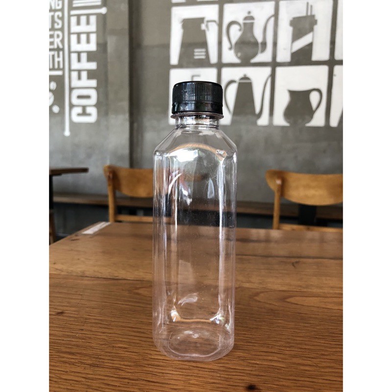 10 Chai nhựa Vuông 330ml nắp đen