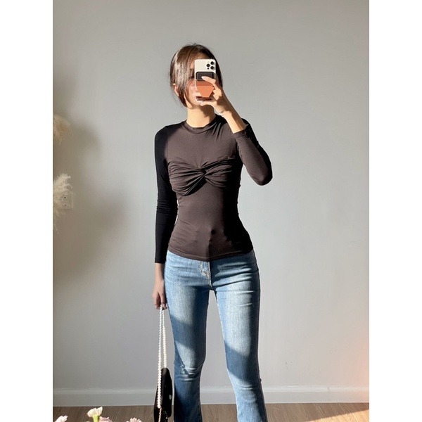 áo cổ tròn tay dài xoắn ngực( size xs)