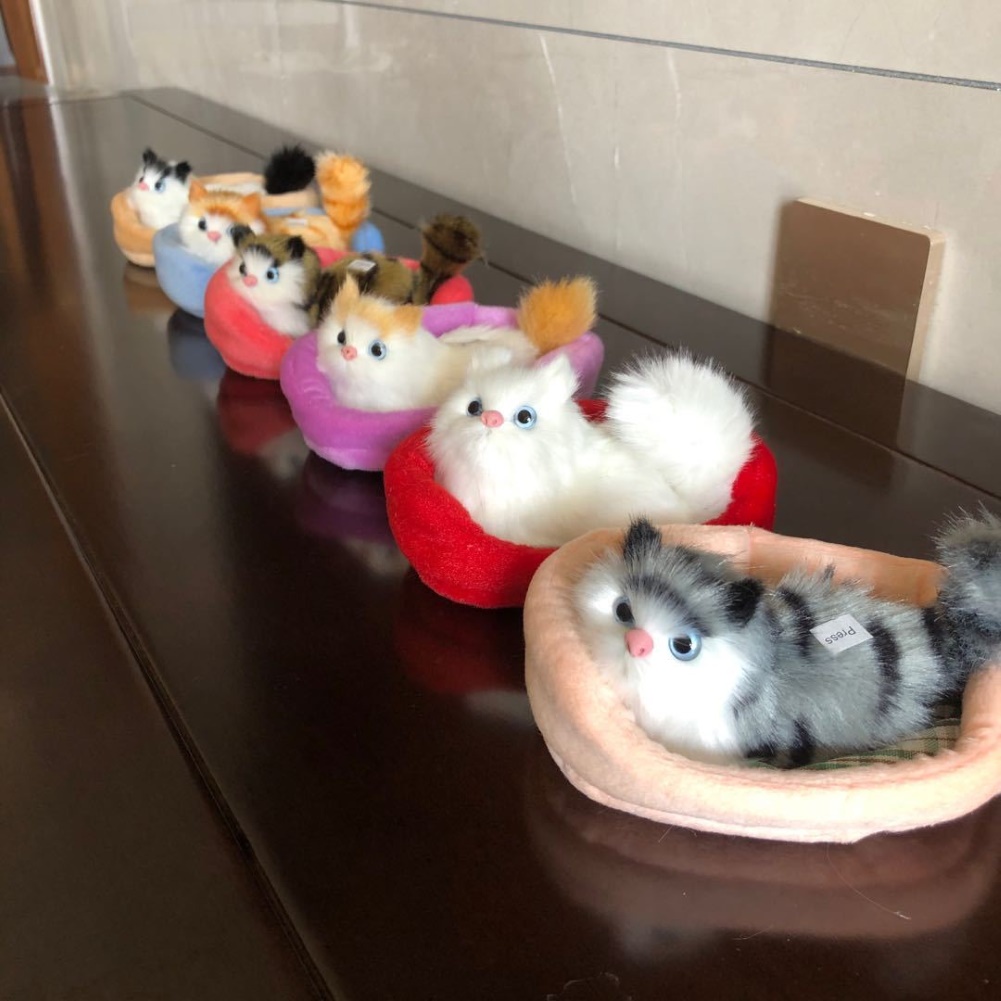 Đồ Chơi Mèo Nhồi Bông Nằm Ngủ Có Âm Thanh Trang Trí Nhà Cửa Xe Hơi