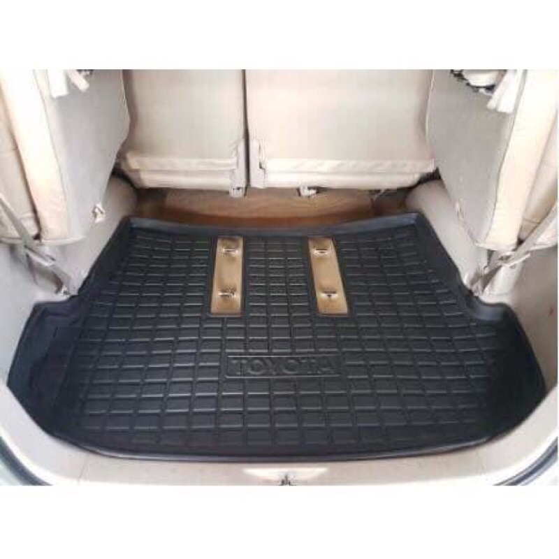 Lót cốp xe Toyota Innova 2006 - 2021