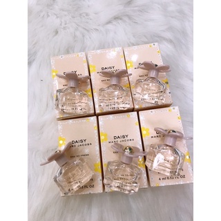 Nước Hoa Mini Nữ Daisy Marc Jacobs Eau So Fresh 4ml