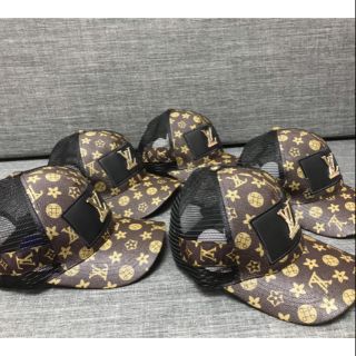 MŨ LƯỠI TRAI PHỐI LƯỚI LV THỜI TRANG