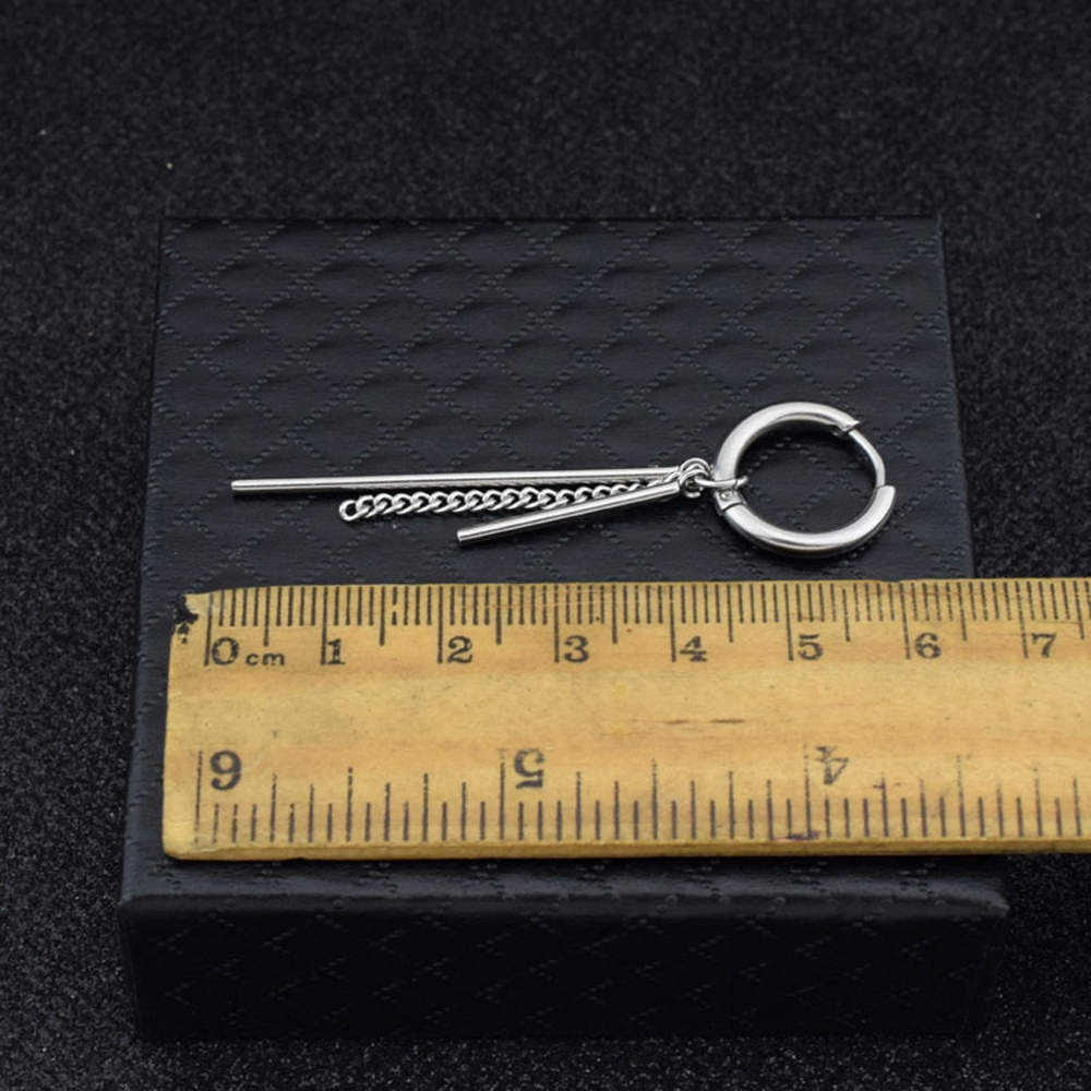 Bông Tai Dáng Dài Phối Tua Rua Phong Cách Punk Thời Trang