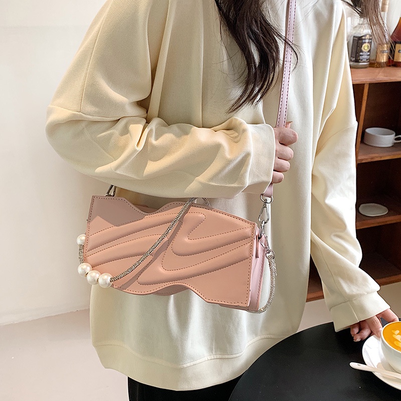 Túi đeo chéo IELGY dáng vuông cỡ lớn có khóa từ tính thời trang cho nữ