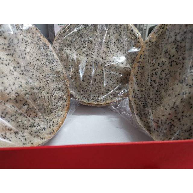 Bánh tráng mè đen nước cốt dừa Tây Ninh