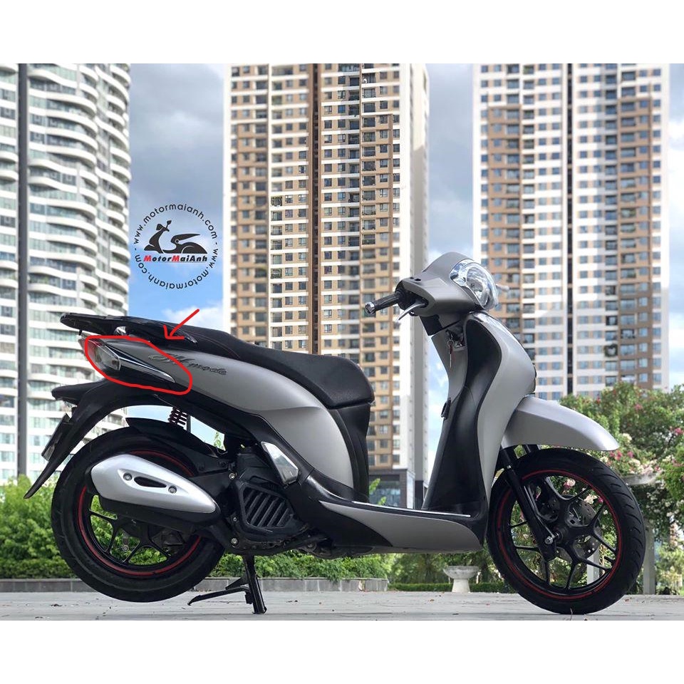 Ốp trang trí xi nhan sau ốp mạ xi nhan sau Honda Sh Mode Chính Hãng
