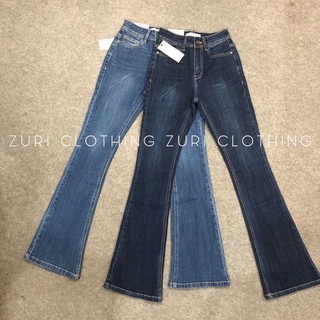 Quần jeans loe dáng dài