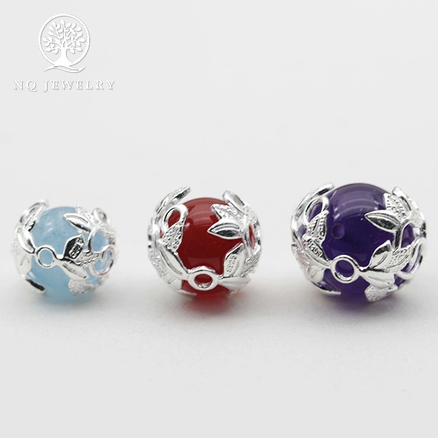Charm bạc hoa ôm hạt xỏ ngang - NQ Jewelry