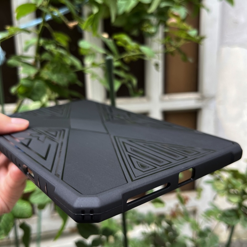 Ốp lưng Lenovo Legion Y700 2022 đen chống sốc