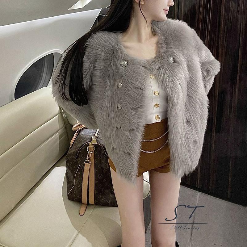 Áo sát nách dệt kim dây bản rộng in chữ phối nút trang trí trước cho nữ