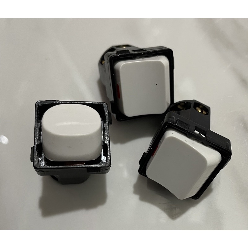 Hạt công tắc cầu thang S18 và S19