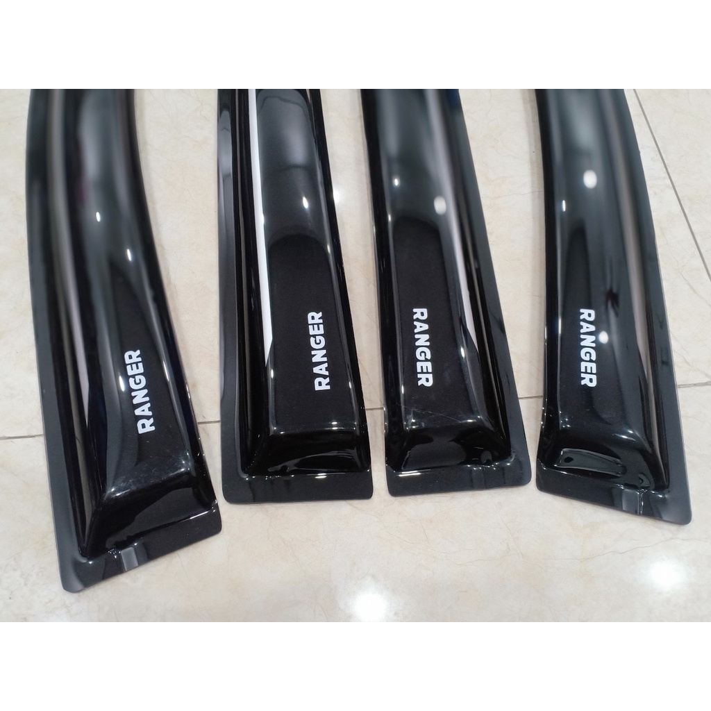 Xả -Vè Che Mưa Xe Ranger 2016 đến 2020 Màu ĐEN BẠC ( Lỗi nhỏ )