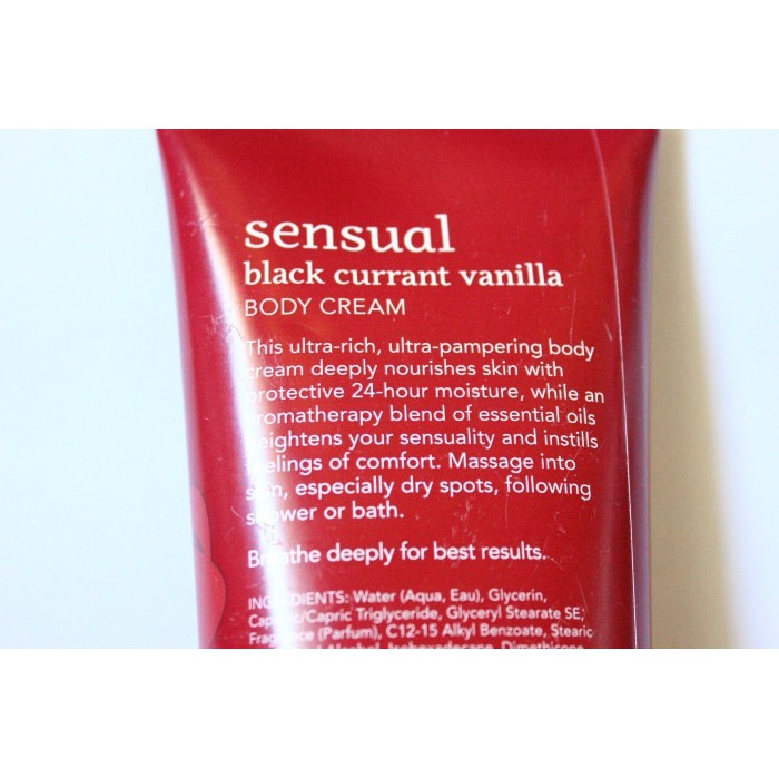 Kem dưỡng ẩm cơ thể Bath &amp; Body Works Aromatherapy Sensual BLACK CURRANT VANILLA Body Cream 226g (Mỹ)