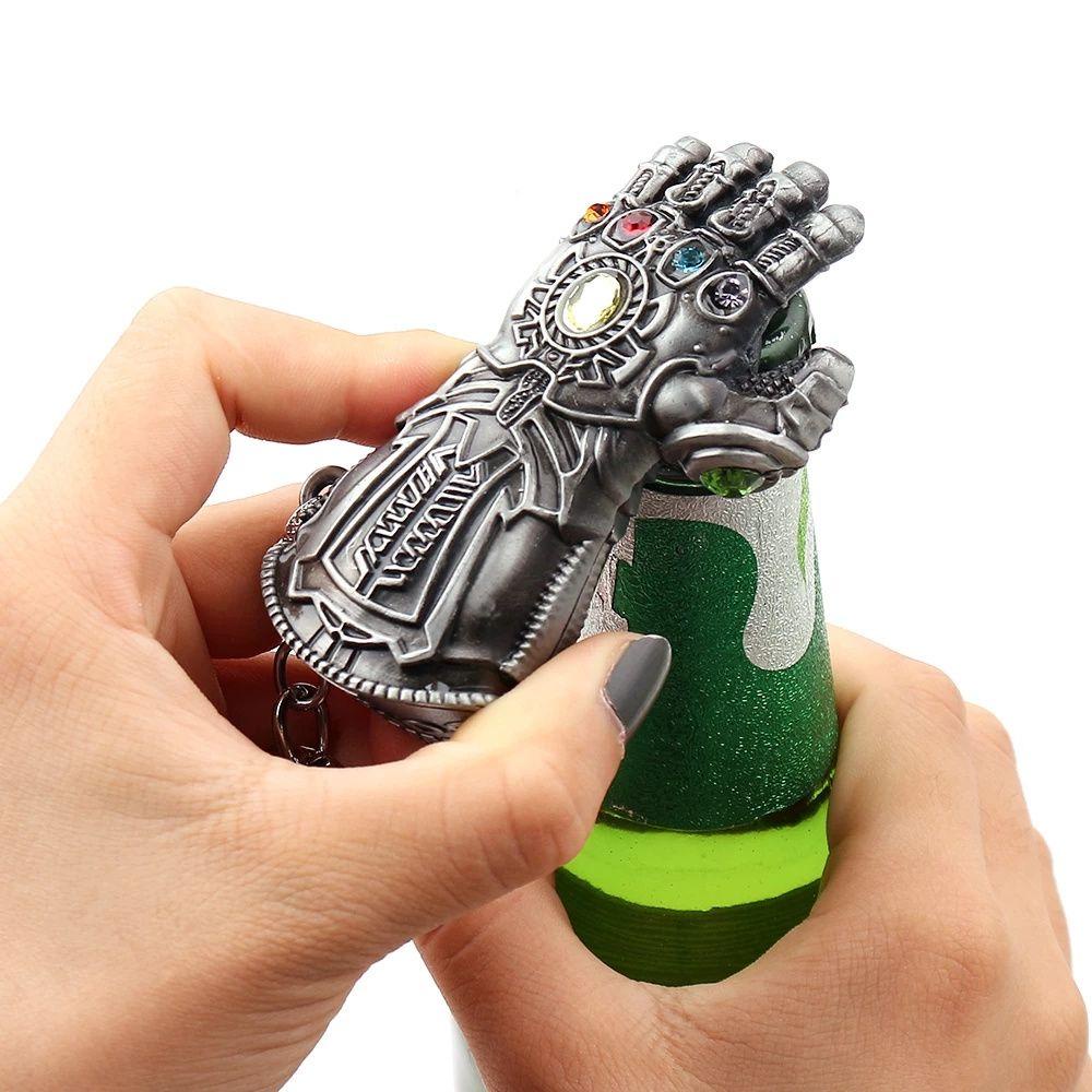 Móc Khóa Hình Thanos Hóa Trang Sáng Tạo