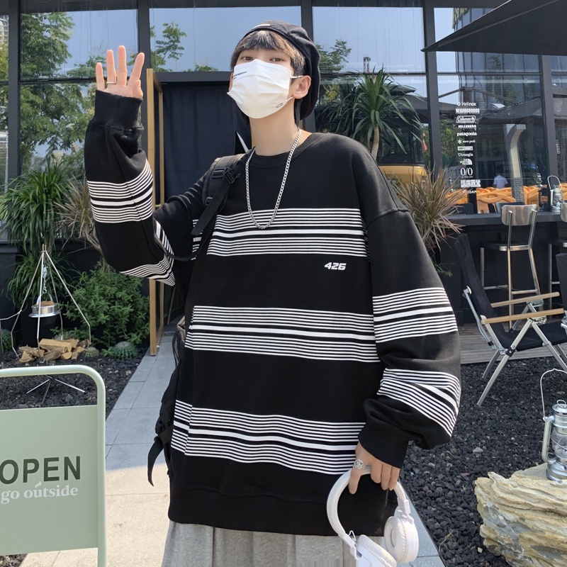 Áo thun tay dài dáng rộng họa tiết kẻ sọc màu sắc thời trang cho nam