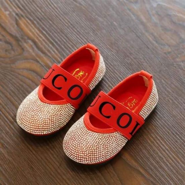 Giày búp bê quai chun.