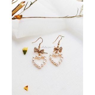 Bông tai trái tim nơ vàng 🌸🌸🌸🌸