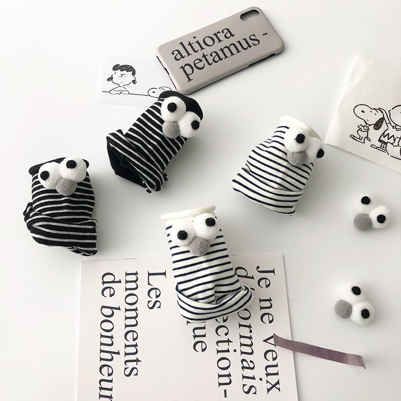 Vớ Ren Kẻ Sọc Trắng Đen Họa Tiết Đôi Mắt To Hoạt Hình Phong Cách Nhật Bản Đáng Yêu Cho Nữ