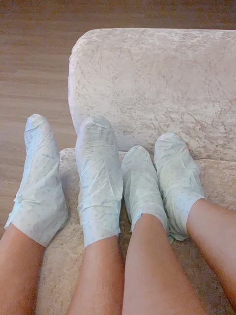 Mặt nạ dưỡng trắng và mềm tay chân THE SAEM | BigBuy360 - bigbuy360.vn