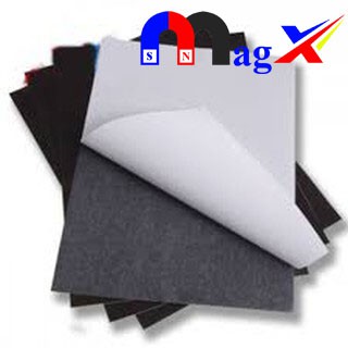 Nam châm dẻo khổ A4 có Băng keo 2 mặt- 1 set =5 tờ