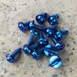 Ốc xoắn dàn áo 5ly titan gr5 gắn cho yamaha và suzuki