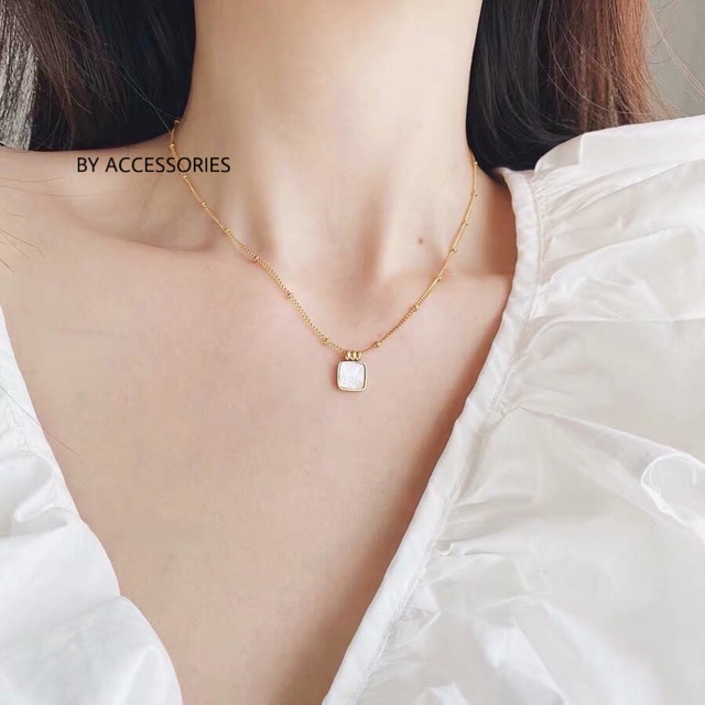 Dây chuyền titan xích bi phối mặt vuông cẩm xà cừ không gỉ